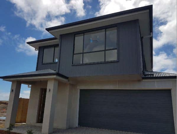 Brand New 2 Storey 4 Bedroom Family Home Finished and Ready to move into. Located in the new Stocklands Newport Development this Brick Home has Evrything you would desire.